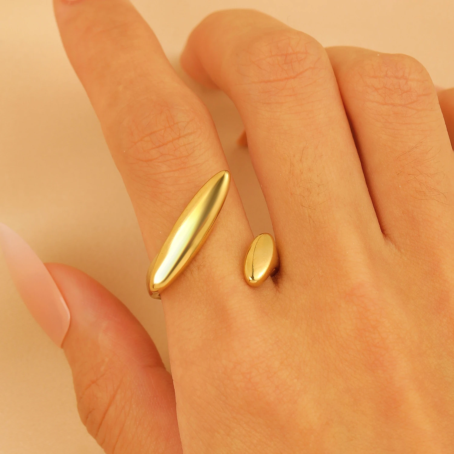 Minimal Tilted Gold Plate Ring - Image 4