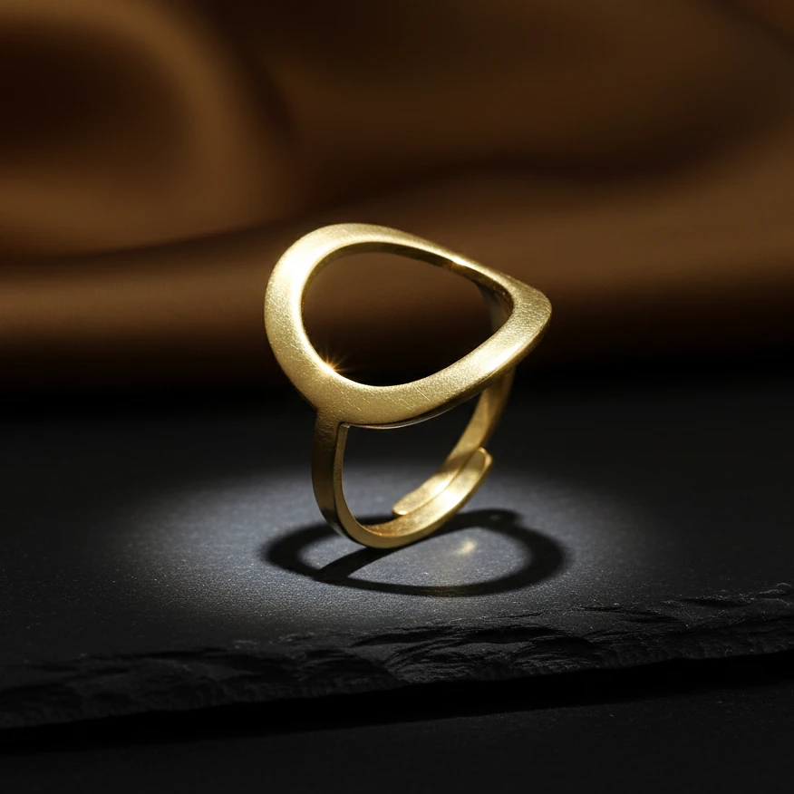 Minimalist Oval Contour Gold Plate Ring - Image 3