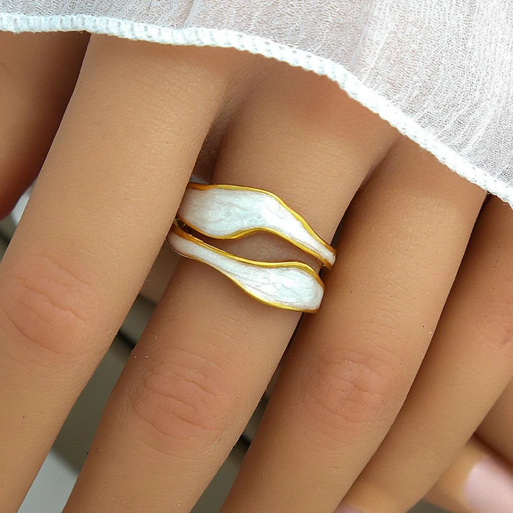 Alternative view of Golden Ribbon Curve Gold Plate Ring