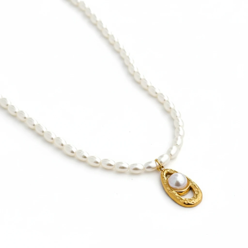 Pearl Beaded Necklace with Hammered Oval Pearl Pendant - Image 4