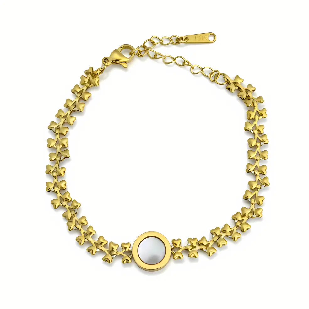 Heart Link Chain Bracelet with Mother of Pearl Circle Centerpiece