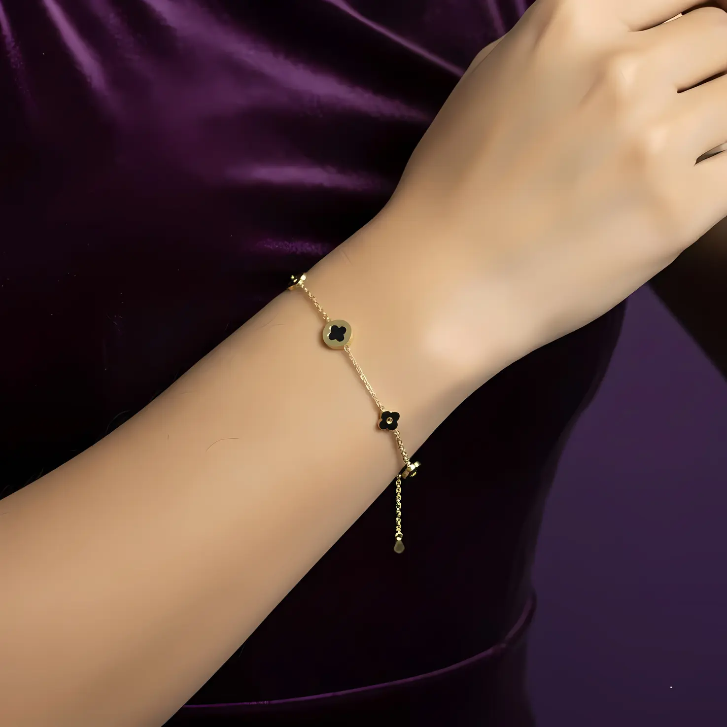 Alternative view of Clover Station Bracelet with Black Enamel Disc Charms