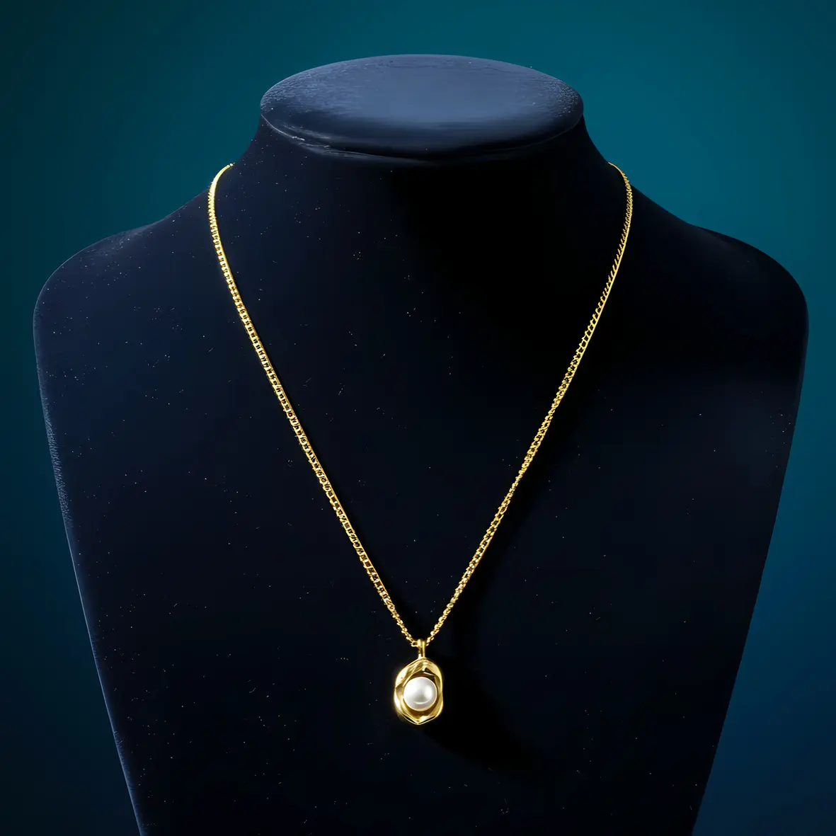 Cable Chain Necklace with Organic Molten Frame Pearl Pendant - Image 3